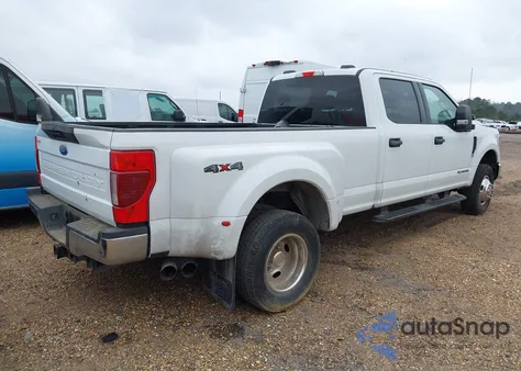 2022 Ford F-350 z USA, uszkodzony, nr VIN 1FT8W3DT7NEE21182